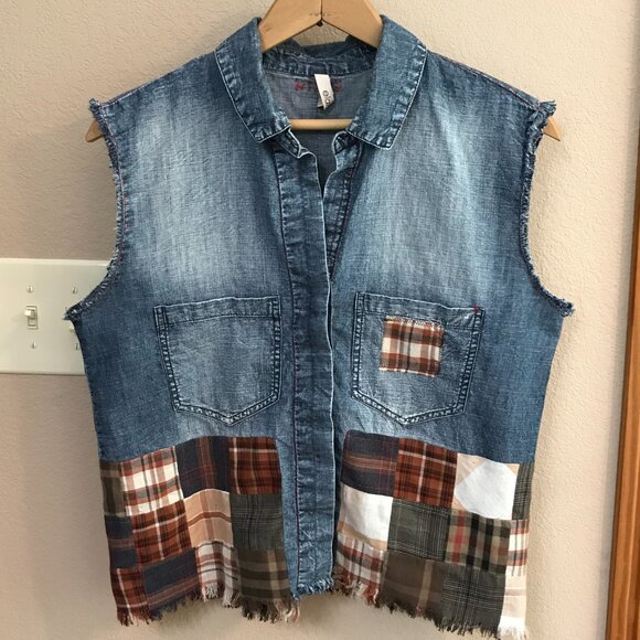 Sleeveless Patchwork Denim Shirt, Small: Upcycled Plaid Artsy Top with Fringe - Picture 7 of 10
